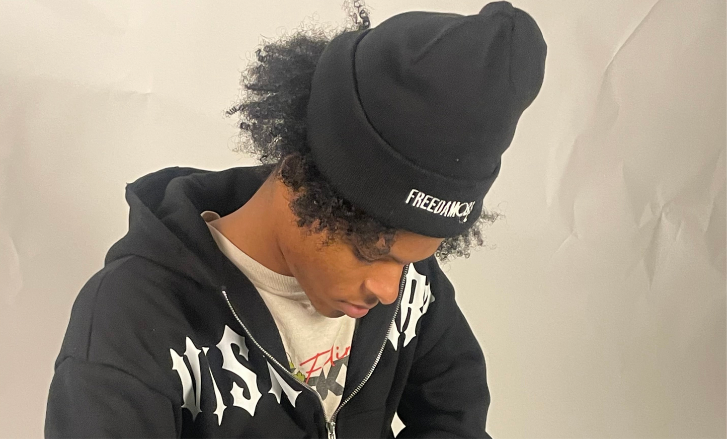 Freedamobb beanie